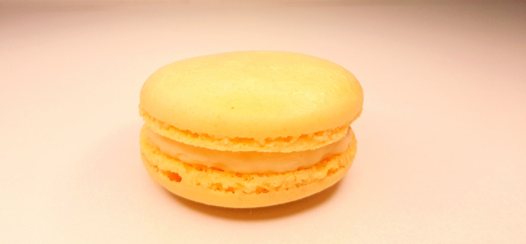 Macaron met crémeux van citroen